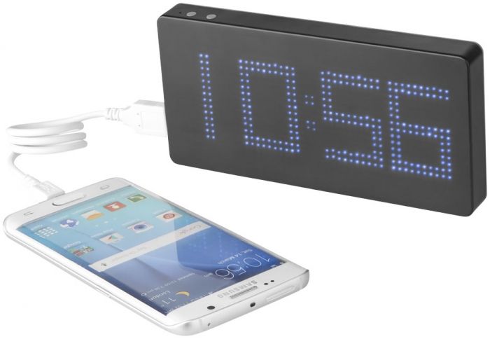 Clok powerbank 8000 mAh met LED display en klok - 1