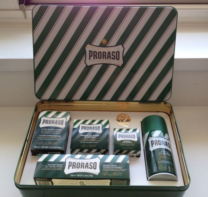 PRORASO Giftbox with 5 shaving items - 1